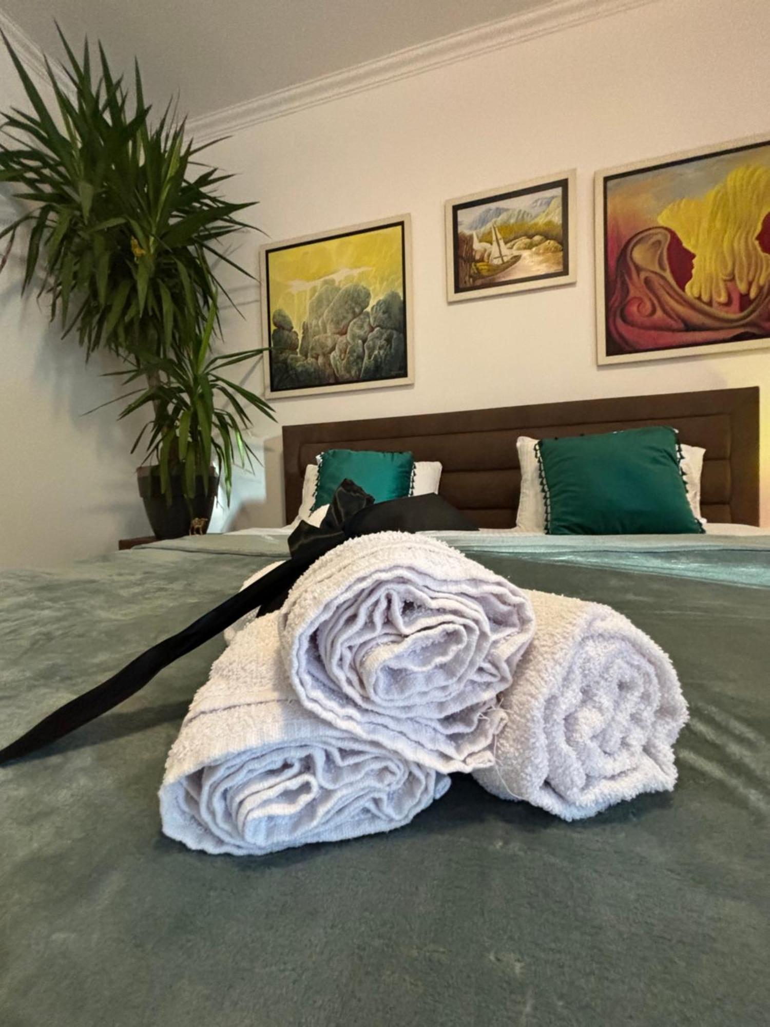 Stylish King Downtown Apartment Podgorica Ngoại thất bức ảnh
